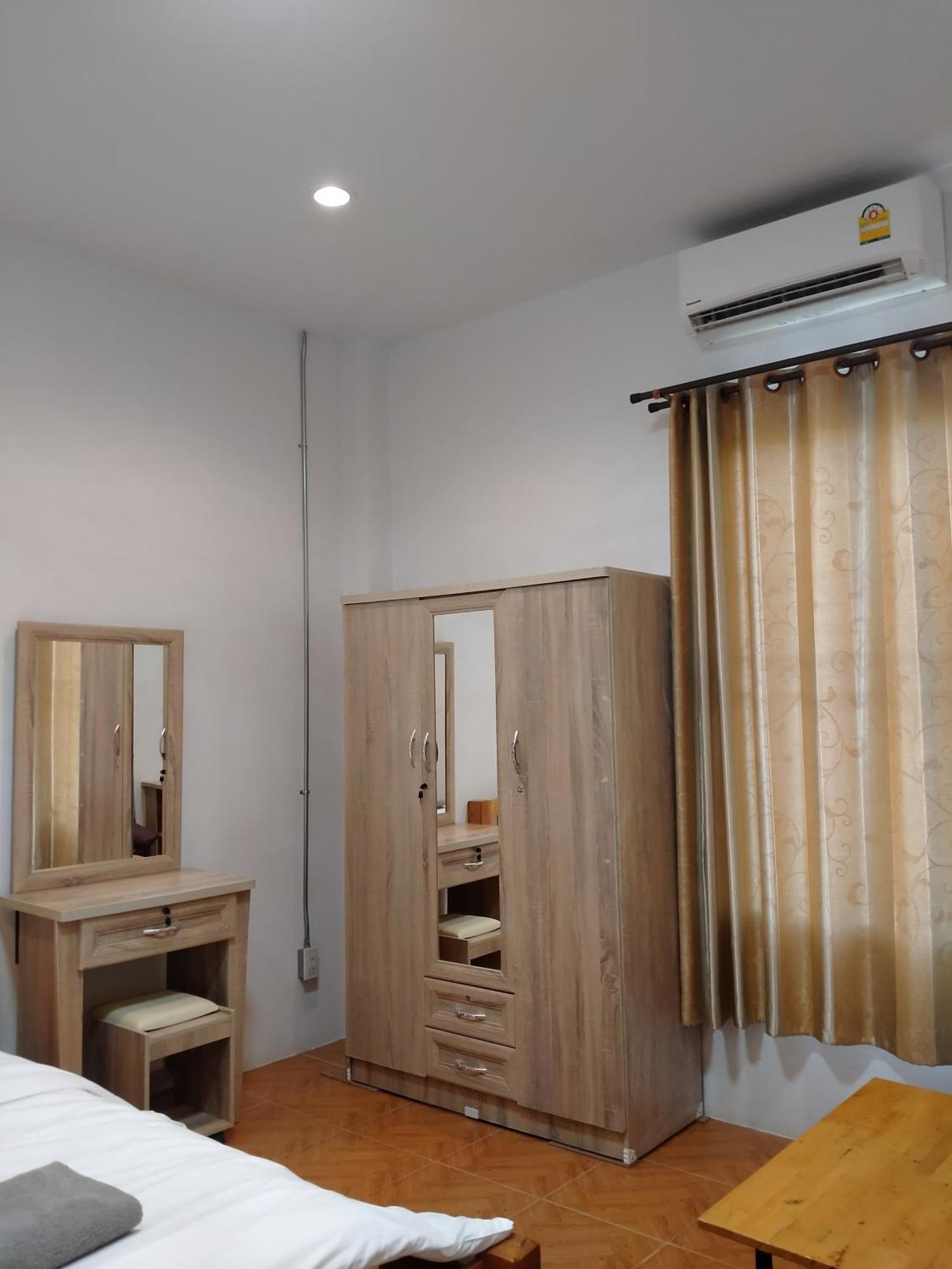 Хостел Sakura House Чиангмай Экстерьер фото