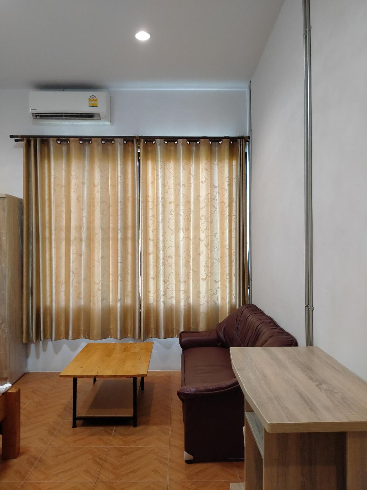 Хостел Sakura House Чиангмай Экстерьер фото